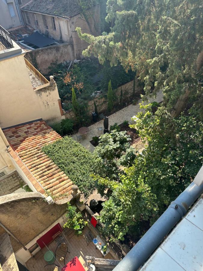 Cabadol - Aix Centre Historique - Tres Calme - 50m Cours Mirabeau Apartment Aix-en-Provence